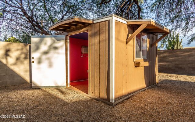 6002 E Eli Street, Tucson, AZ 85711