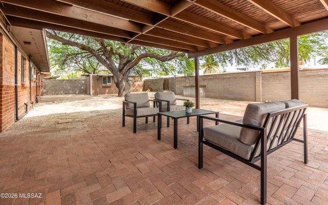 6002 E Eli Street, Tucson, AZ 85711