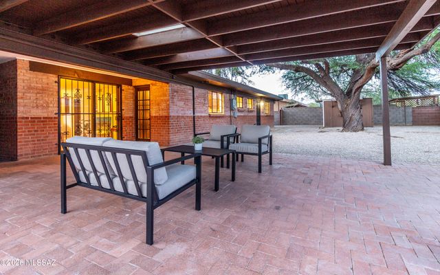 6002 E Eli Street, Tucson, AZ 85711