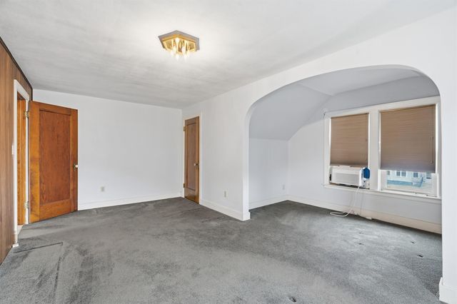 312 N Franklin Street, Manchester, IA 52057