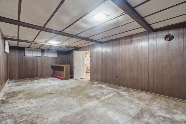 312 N Franklin Street, Manchester, IA 52057