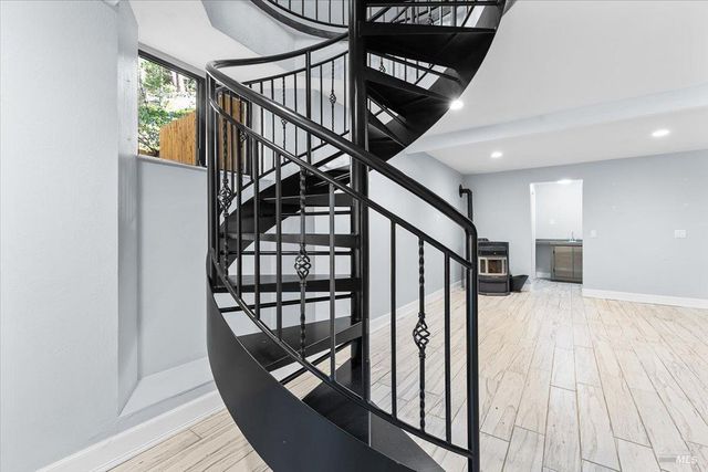 11165 Hwy 116, Forestville, CA 95436