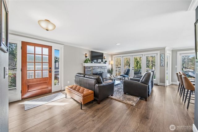5114 Jenks Point Way E, Lake Tapps, WA 98391
