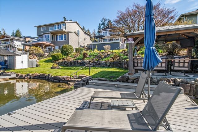 5114 Jenks Point Way E, Lake Tapps, WA 98391