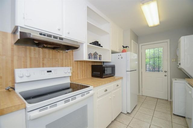 5230 Arboles Drive A-4, Houston, TX 77035