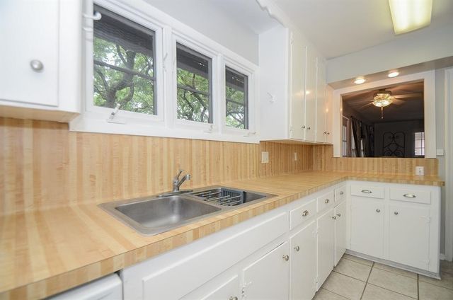 5230 Arboles Drive A-4, Houston, TX 77035
