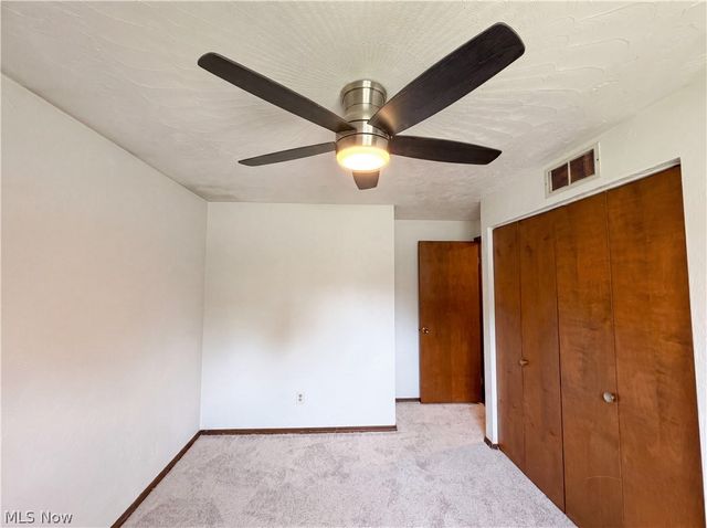 1015 Kingsway Drive, Lorain, OH 44052
