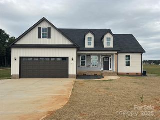 209 Beths Court, York, SC 29745
