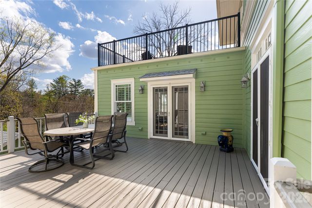 18 Edgemont Road, Asheville, NC 28801