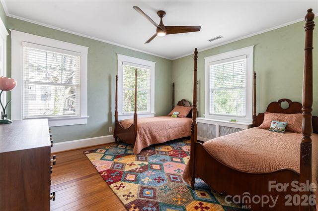 18 Edgemont Road, Asheville, NC 28801