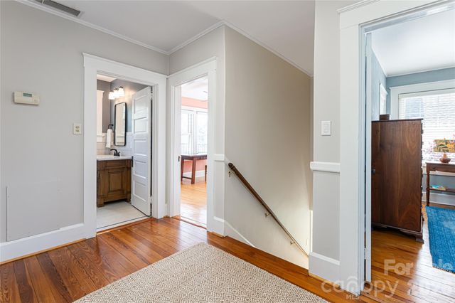 18 Edgemont Road, Asheville, NC 28801