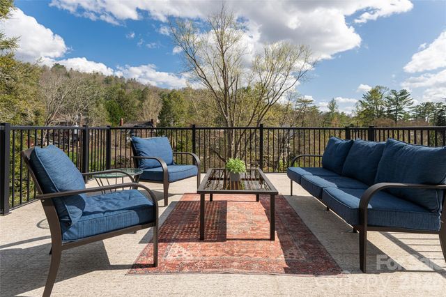 18 Edgemont Road, Asheville, NC 28801