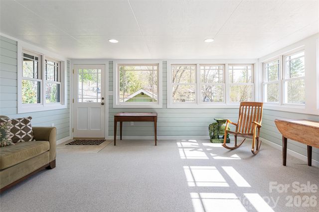 18 Edgemont Road, Asheville, NC 28801