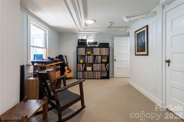 18 Edgemont Road, Asheville, NC 28801