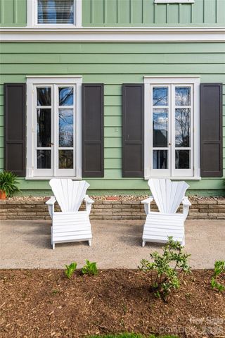 18 Edgemont Road, Asheville, NC 28801