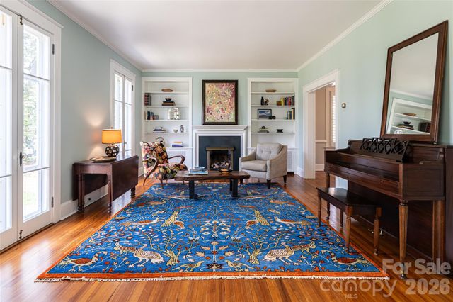 18 Edgemont Road, Asheville, NC 28801