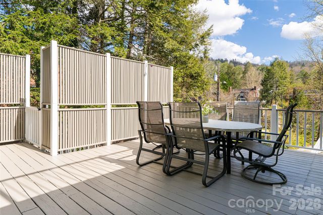 18 Edgemont Road, Asheville, NC 28801