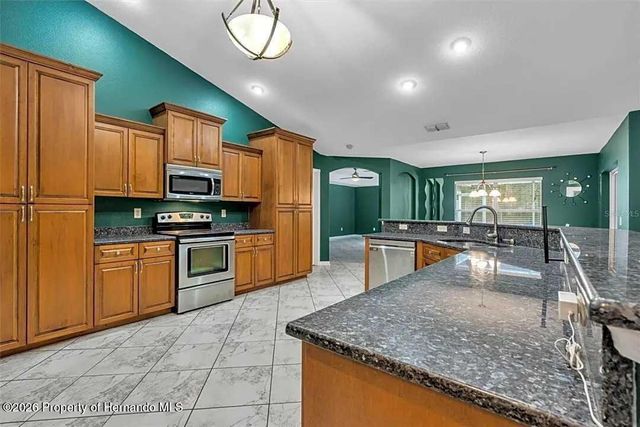 18236 Macek Road, Brooksville, FL 34614