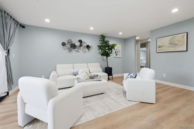 11156 Kelowna 55, San Diego, CA 92126