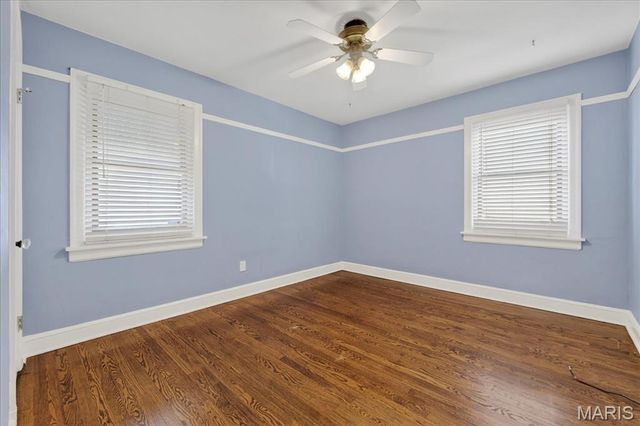 8643 Charlton Lane, St Louis, MO 63123