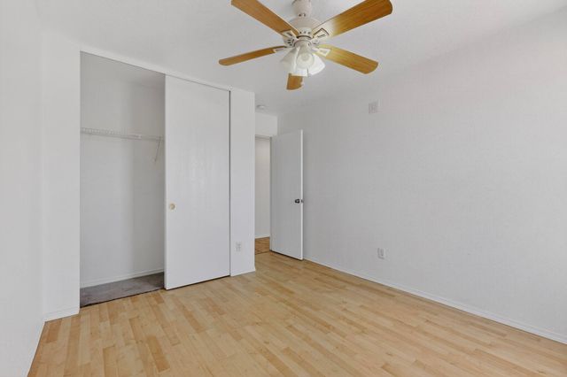 424 Whitethorn Street SW, Albuquerque, NM 87121