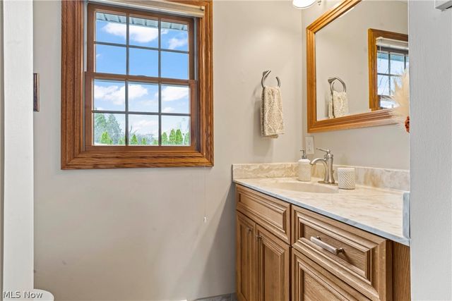 551 E Regency Circle, Canfield, OH 44406