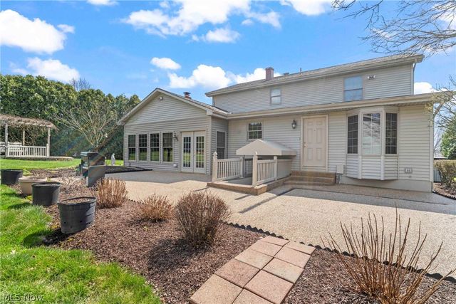 551 E Regency Circle, Canfield, OH 44406