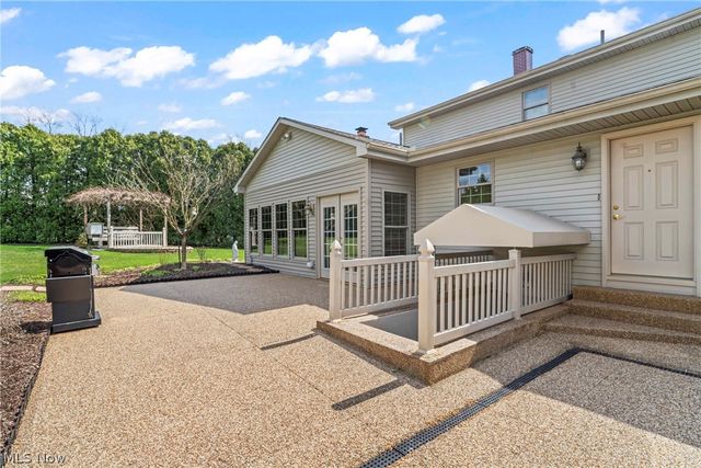 551 E Regency Circle, Canfield, OH 44406