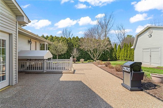 551 E Regency Circle, Canfield, OH 44406