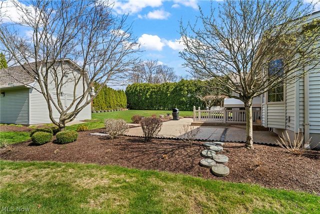 551 E Regency Circle, Canfield, OH 44406