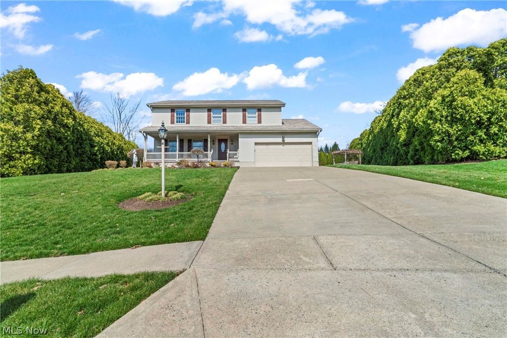 551 E Regency Circle, Canfield, OH 44406