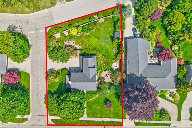 636 Ruddiman Drive, North Muskegon City, MI 49445
