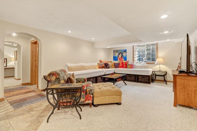 636 Ruddiman Drive, North Muskegon City, MI 49445