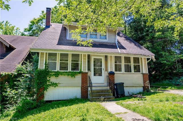 628 Lakemont Avenue, Akron, OH 44314