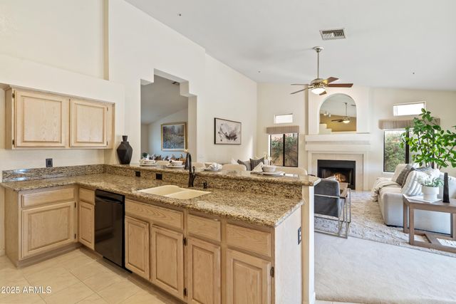 10737 E TERRA Drive, Scottsdale, AZ 85258