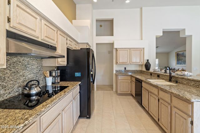 10737 E TERRA Drive, Scottsdale, AZ 85258