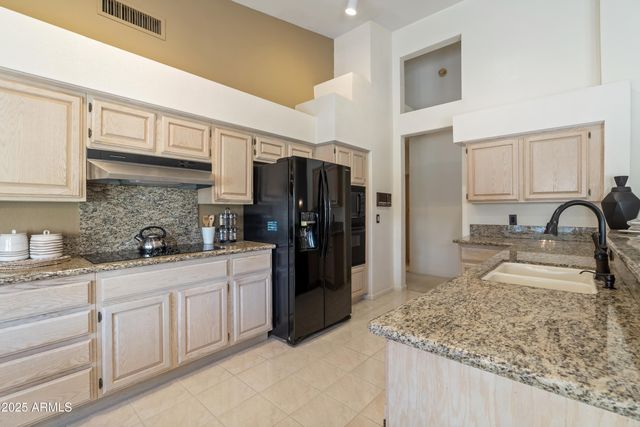 10737 E TERRA Drive, Scottsdale, AZ 85258