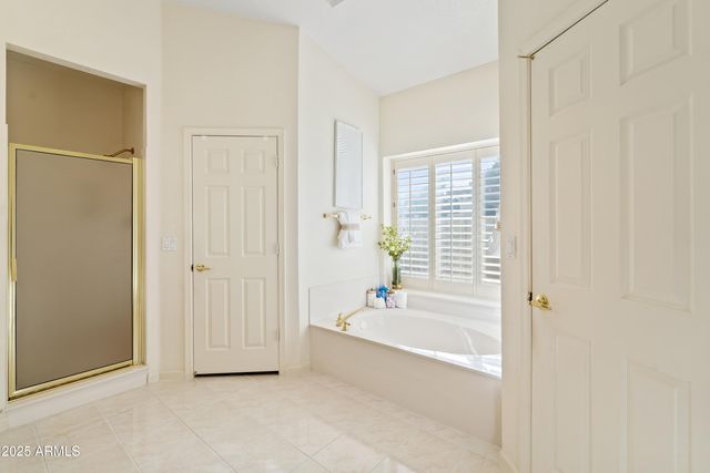 10737 E TERRA Drive, Scottsdale, AZ 85258