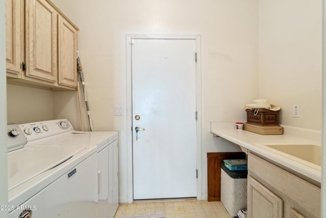 10737 E TERRA Drive, Scottsdale, AZ 85258