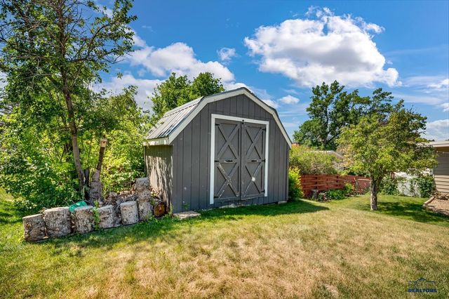 2728 ARROWHEAD DR, Rapid City, SD 57702