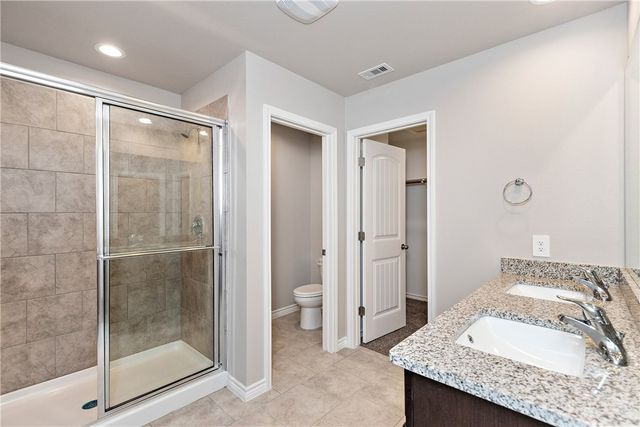 1257 Carnaby St, Corpus Christi, TX 78415