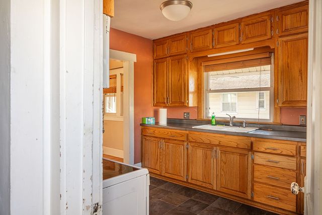 2102 York Street, Des Moines, IA 50316