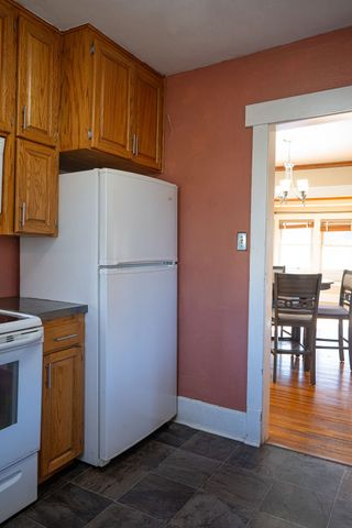 2102 York Street, Des Moines, IA 50316