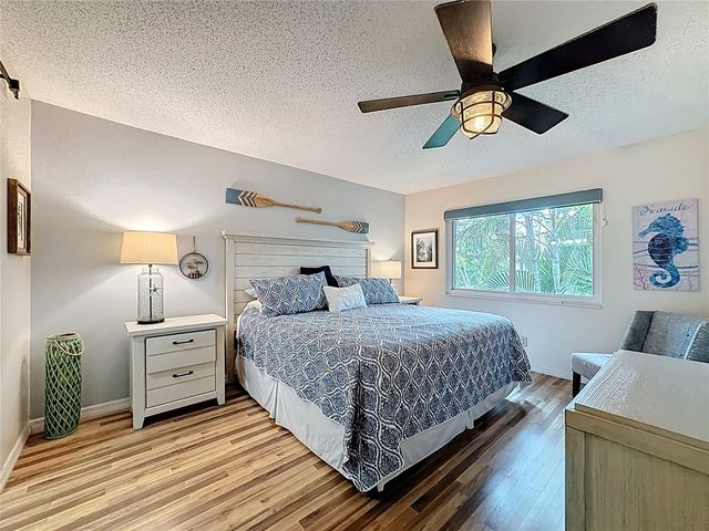 1715 PELICAN COVE ROAD GL438, Sarasota, FL 34231