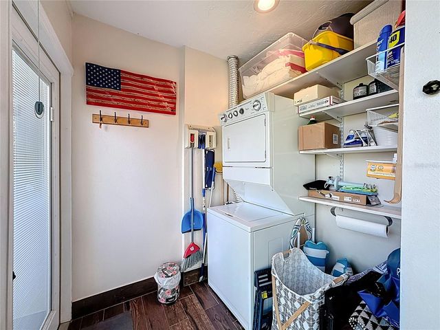 1715 PELICAN COVE ROAD GL438, Sarasota, FL 34231