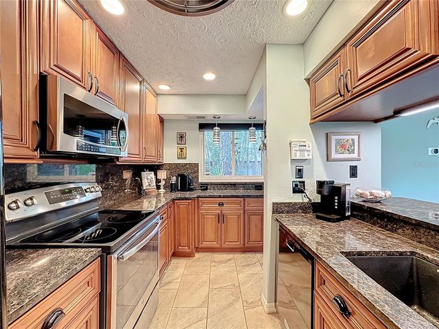 1715 PELICAN COVE ROAD GL438, Sarasota, FL 34231