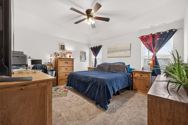 811 Petunia Falls Lane, Rosharon, TX 77583