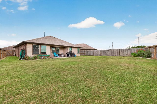 811 Petunia Falls Lane, Rosharon, TX 77583