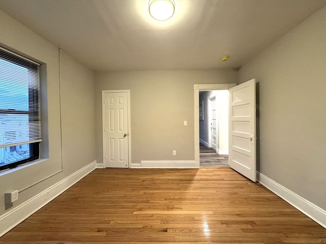 8 Langmaid Ave 14, Somerville, MA 02145