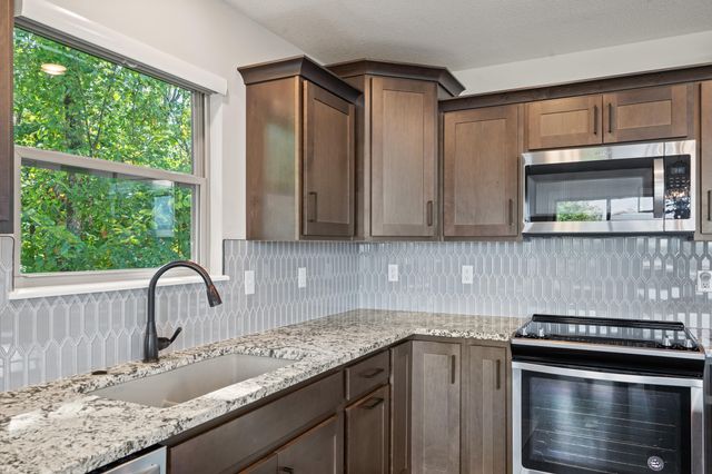 7590 S NURSERY RD, Columbia, MO 65203